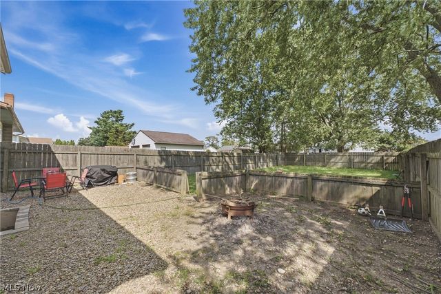 300 27th Street NW, Massillon, OH 44647