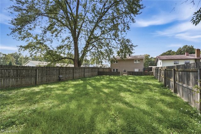300 27th Street NW, Massillon, OH 44647
