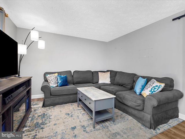 2921 CRYSTAL PALACE LN, Pasadena, MD 21122