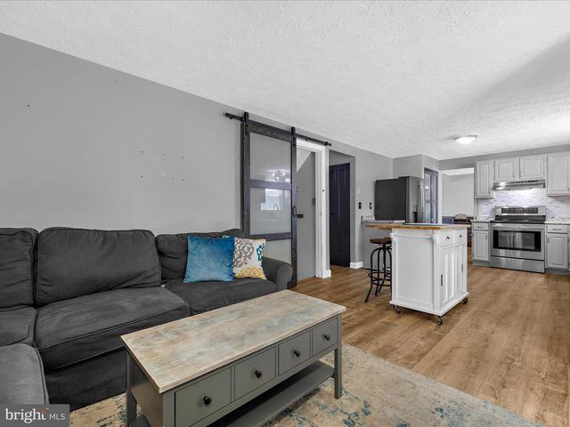 2921 CRYSTAL PALACE LN, Pasadena, MD 21122