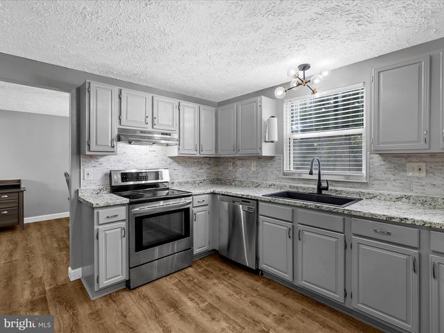 2921 CRYSTAL PALACE LN, Pasadena, MD 21122