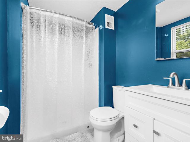 2921 CRYSTAL PALACE LN, Pasadena, MD 21122