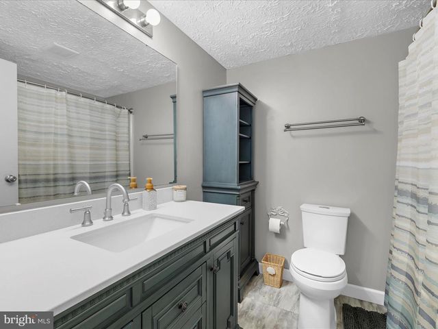 2921 CRYSTAL PALACE LN, Pasadena, MD 21122