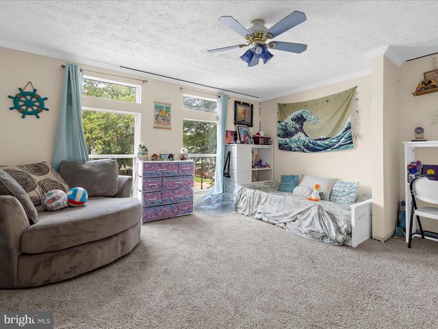 2921 CRYSTAL PALACE LN, Pasadena, MD 21122