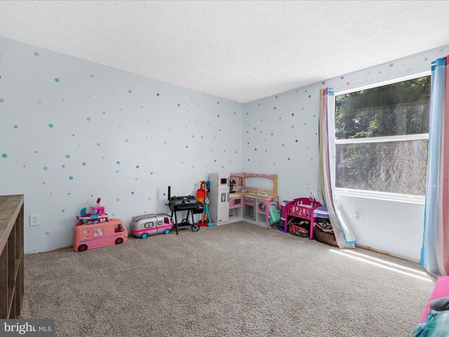 2921 CRYSTAL PALACE LN, Pasadena, MD 21122