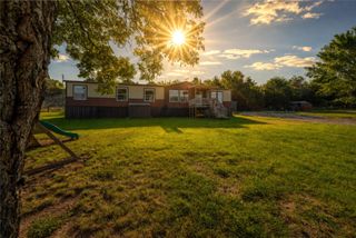 320 Valley Lake Court, Springtown, TX 76082
