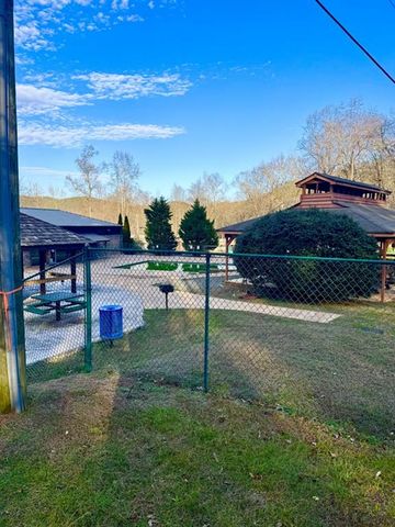 335 Packet Court, Ranger, GA 30734