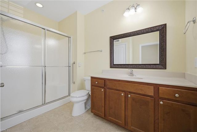 2469 Leytonstone Dr Apt 106, Chesapeake, VA 23321