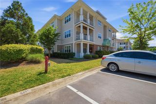 2469 Leytonstone Dr Apt 106, Chesapeake, VA 23321