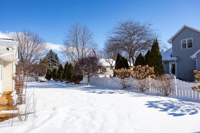 527 APPLEWOOD DRIVE, Kimberly, WI 54136