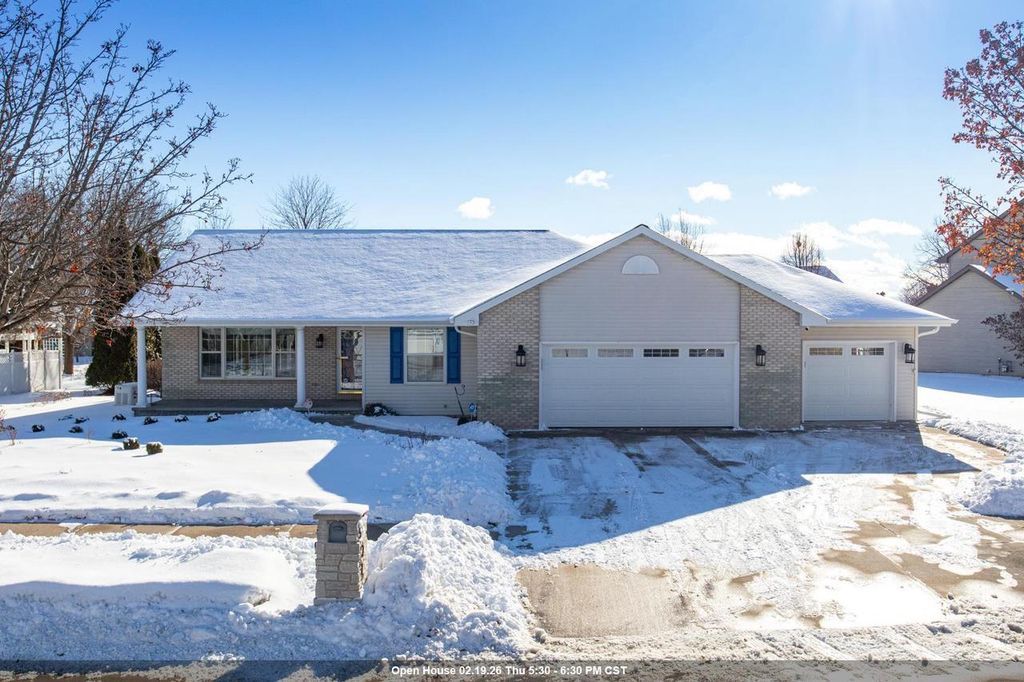 527 APPLEWOOD DRIVE, Kimberly, WI 54136