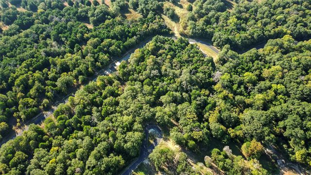 6 APPOMATTOX Road, Streetman, TX 75859