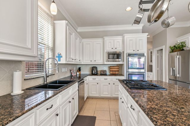 5803 Desert Oak Way, Spring, TX 77379