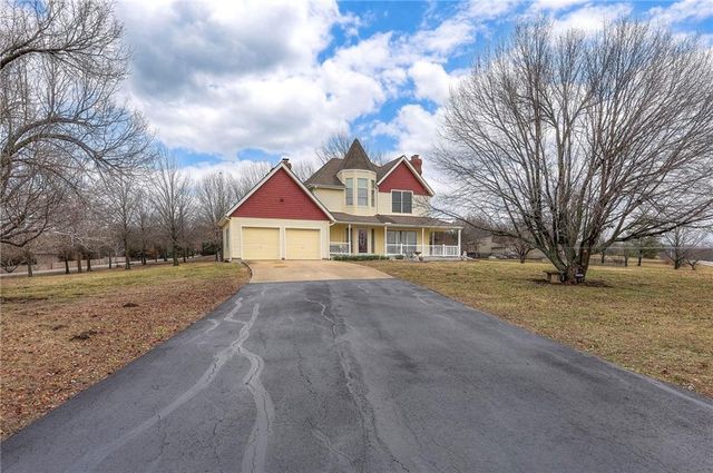 13035 Wild Rose Lane, Olathe, KS 66061