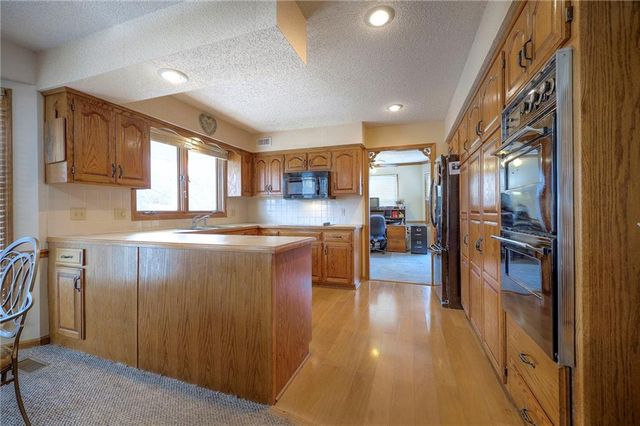 13035 Wild Rose Lane, Olathe, KS 66061