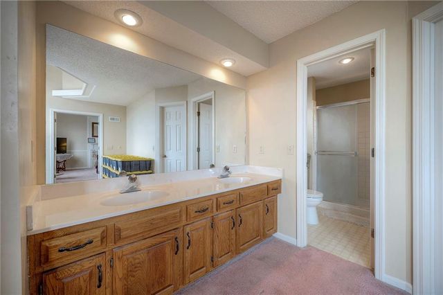 13035 Wild Rose Lane, Olathe, KS 66061