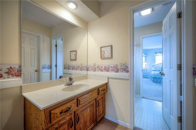 13035 Wild Rose Lane, Olathe, KS 66061