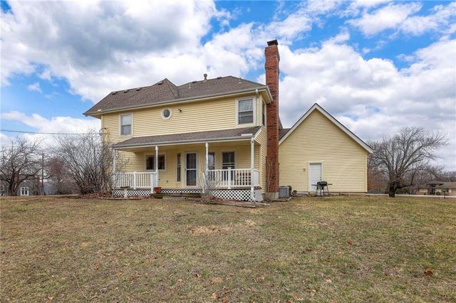 13035 Wild Rose Lane, Olathe, KS 66061