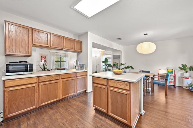 7521 Marble Crest DR, Austin, TX 78747