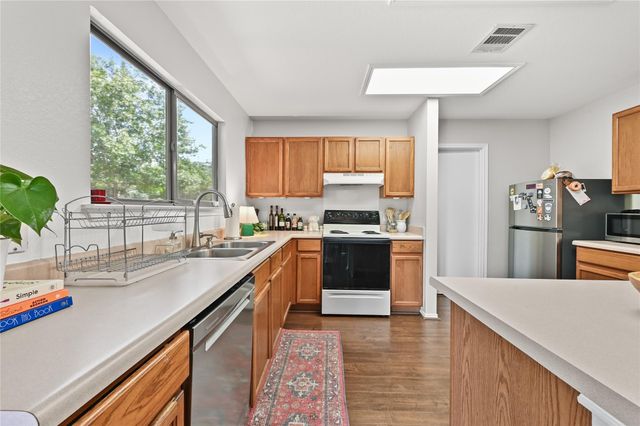 7521 Marble Crest DR, Austin, TX 78747