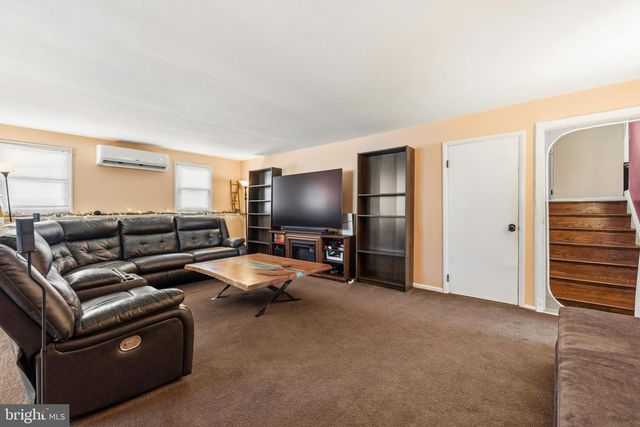611 3RD AVE, Deptford, NJ 08096