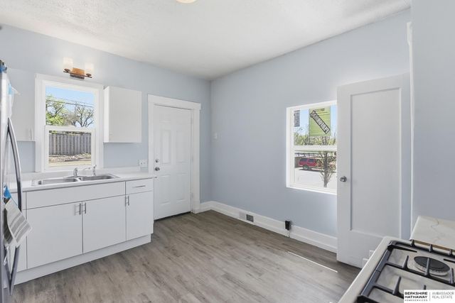 115 N 43rd Avenue, Omaha, NE 68131