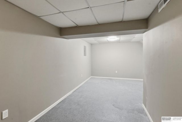 115 N 43rd Avenue, Omaha, NE 68131
