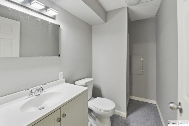 115 N 43rd Avenue, Omaha, NE 68131