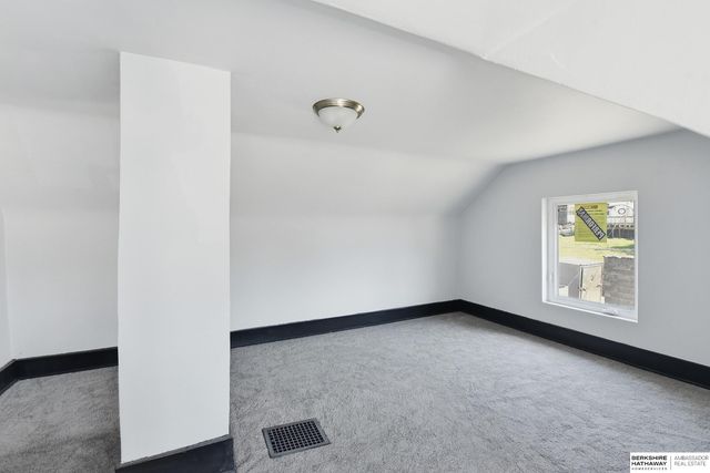 115 N 43rd Avenue, Omaha, NE 68131