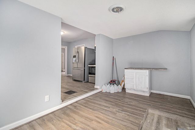 2006 Leer Street, South Bend, IN 46613