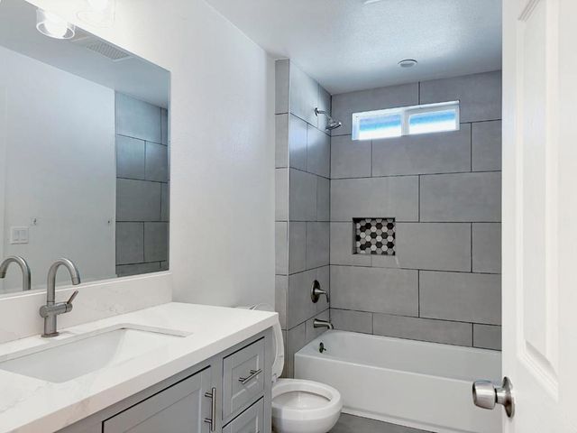 7051 Eigleberry Street, Gilroy, CA 95020