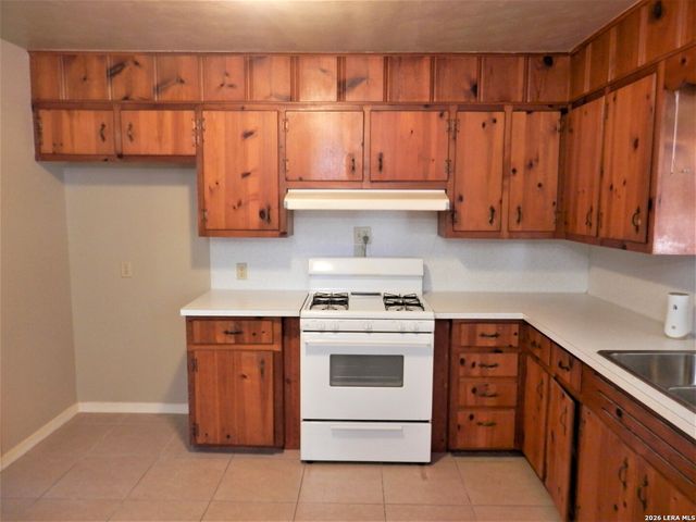 555 N Union Ave, New Braunfels, TX 78130