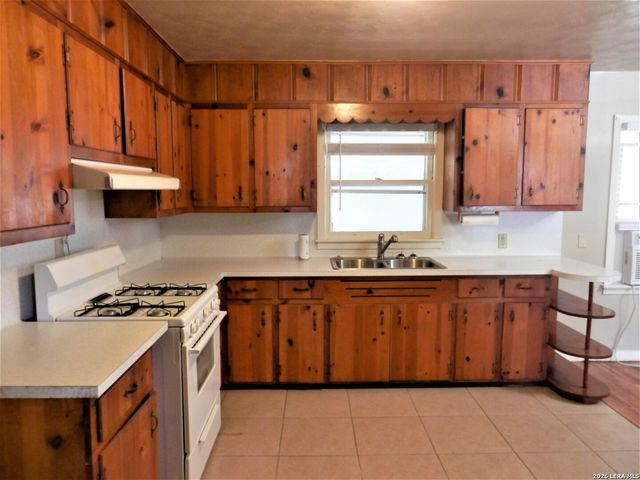555 N Union Ave, New Braunfels, TX 78130