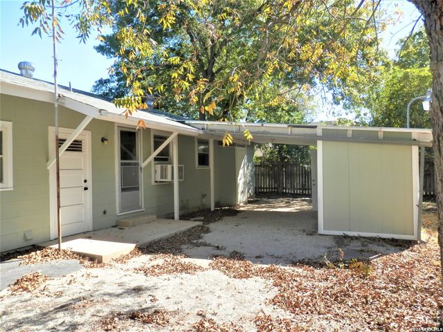 555 N Union Ave, New Braunfels, TX 78130