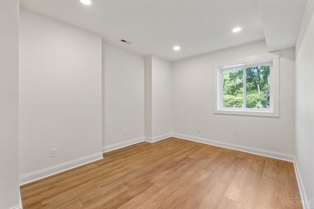 9004 Old Creek Trail, Montgomery, OH 45249
