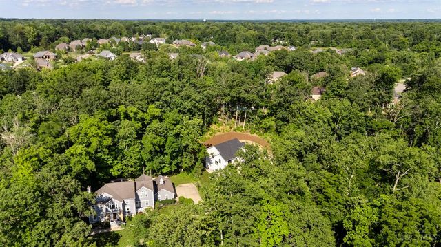 9004 Old Creek Trail, Montgomery, OH 45249