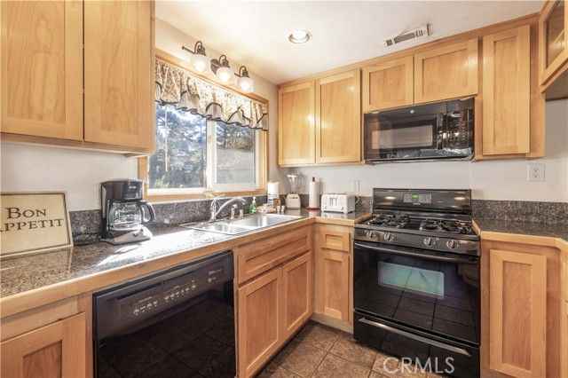 41063 Pennsylvania, Big Bear Lake, CA 92315