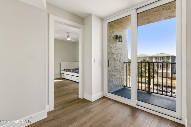 275 1ST Street S 304, Jacksonville Beach, FL 32250