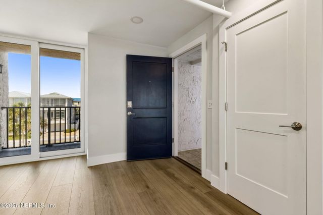 275 1ST Street S 304, Jacksonville Beach, FL 32250