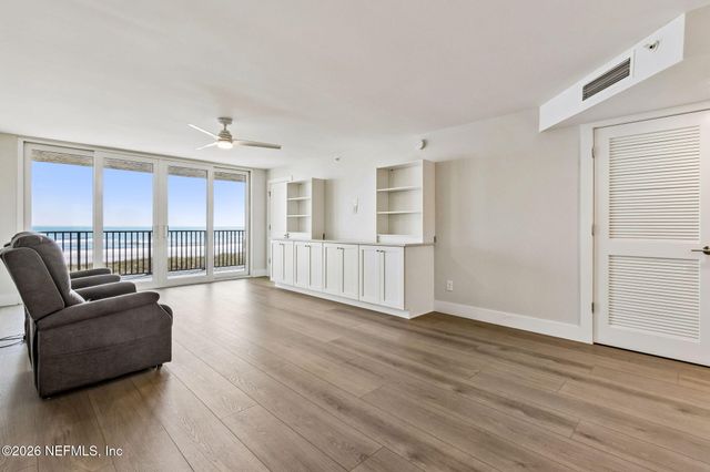 275 1ST Street S 304, Jacksonville Beach, FL 32250