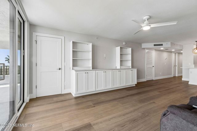 275 1ST Street S 304, Jacksonville Beach, FL 32250