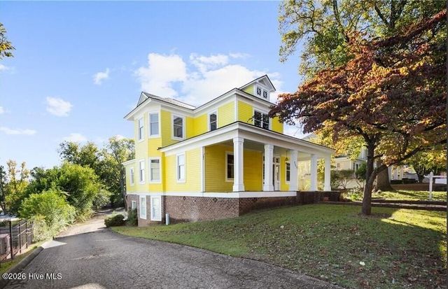 713 Hay Street, Fayetteville, NC 28301