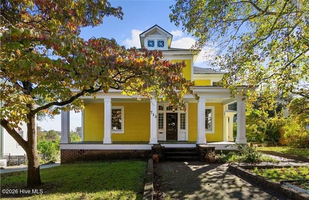 713 Hay Street, Fayetteville, NC 28301