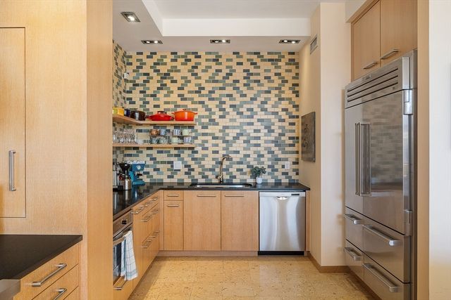 485 Harrison Ave 404, Boston, MA 02118