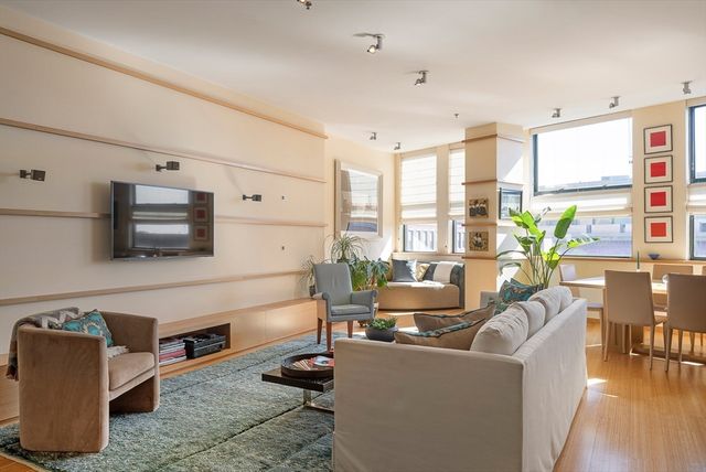 485 Harrison Ave 404, Boston, MA 02118