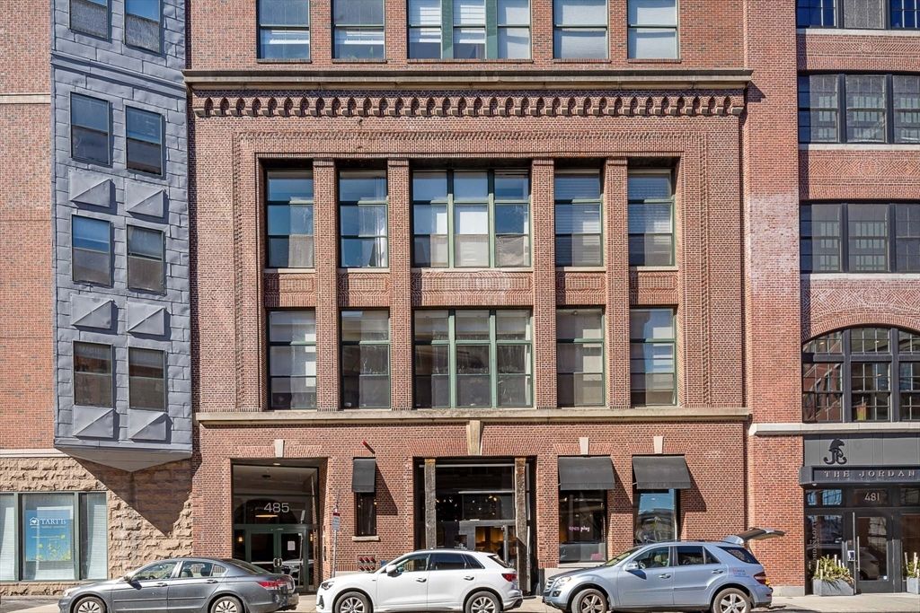 485 Harrison Ave 404, Boston, MA 02118