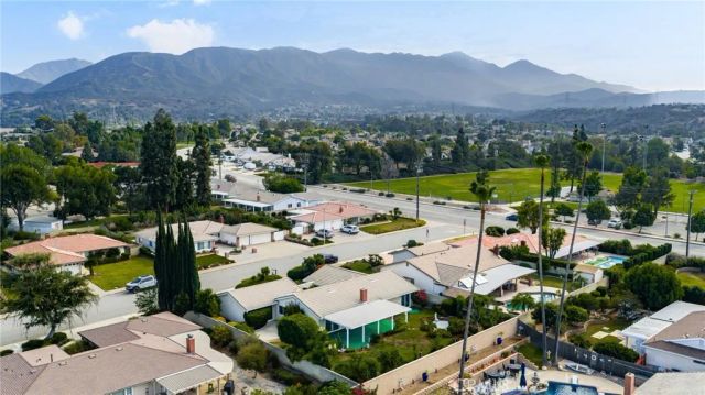 1348 Hickory, La Verne, CA 91750