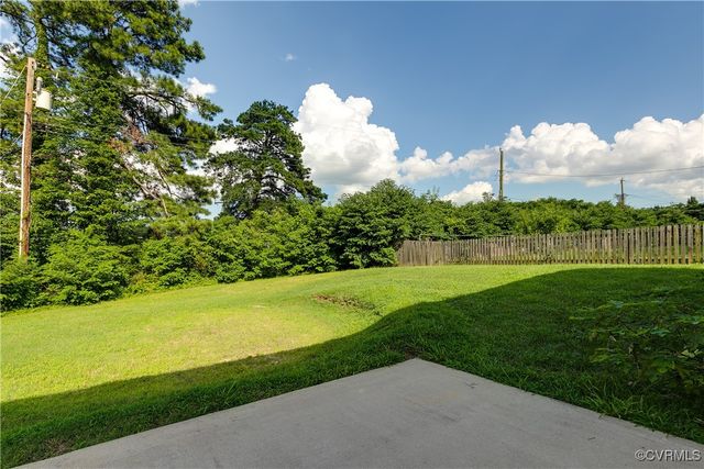 2115 Pinetree Dr, Henrico, VA 23230