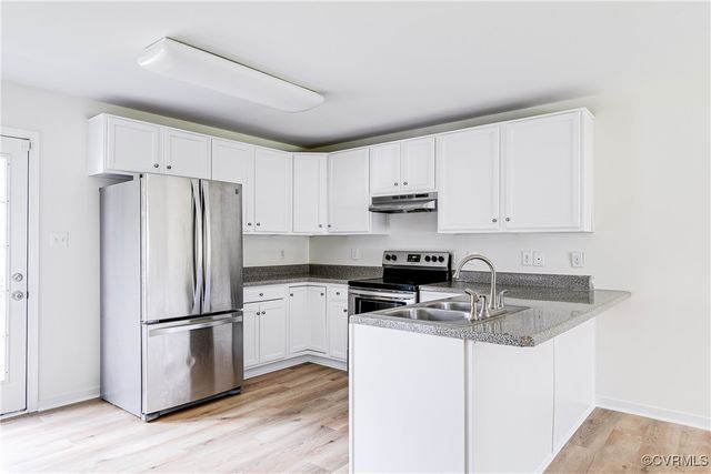 2115 Pinetree Dr, Henrico, VA 23230