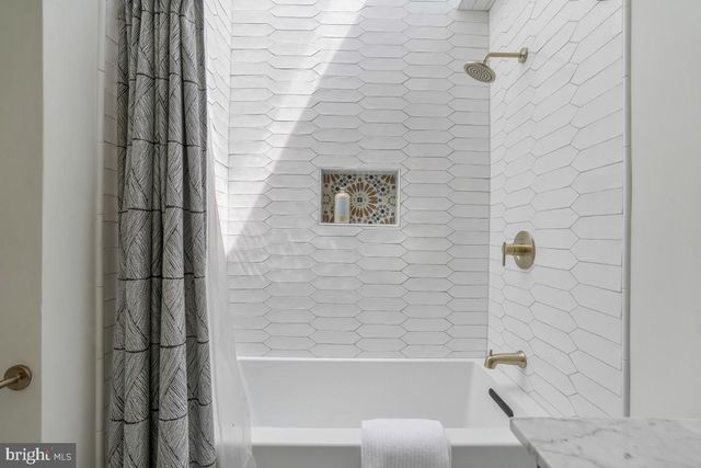 415 17TH ST SE, Washington, DC 20003
